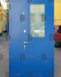 Тамбурная дверь со стеклом синего цвета HomeDoors